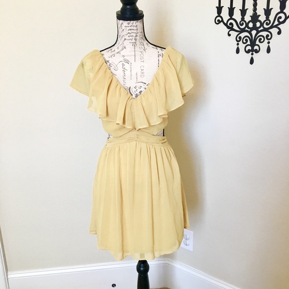 Honey Punch Dresses & Skirts - Cute Yellow Ruffle Summer Dress with Cutouts